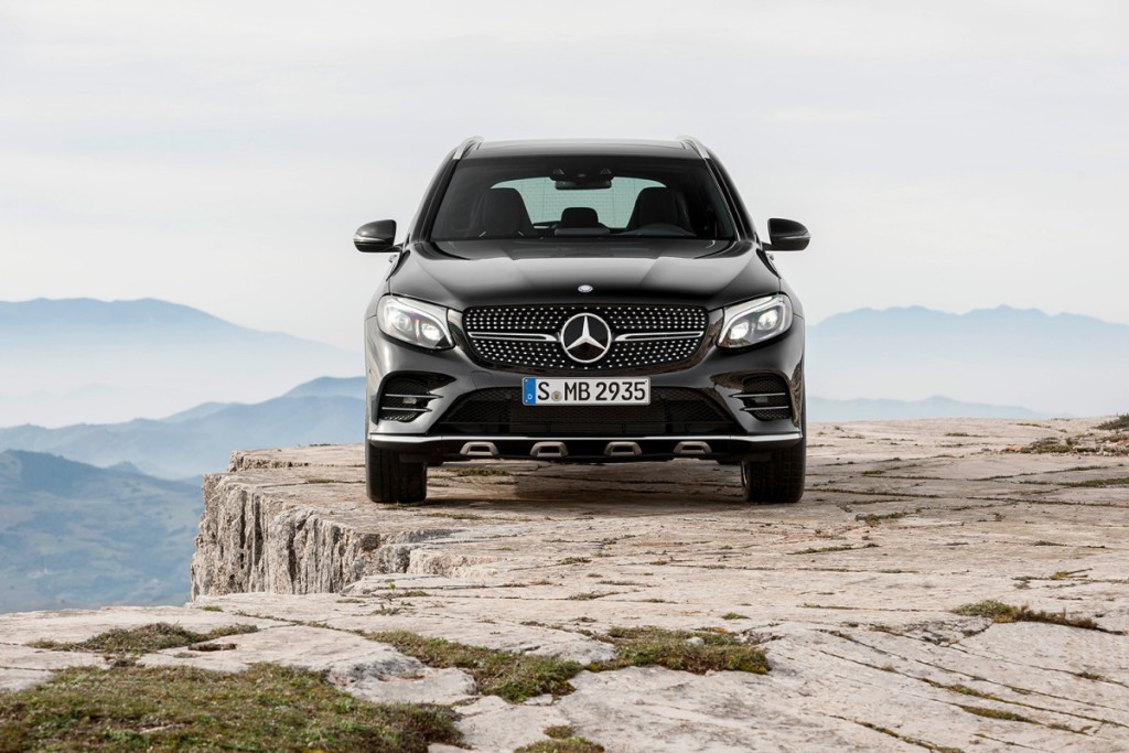 mercedes-amg-glc-43-4matic-mid-size-suv-02-1200x800