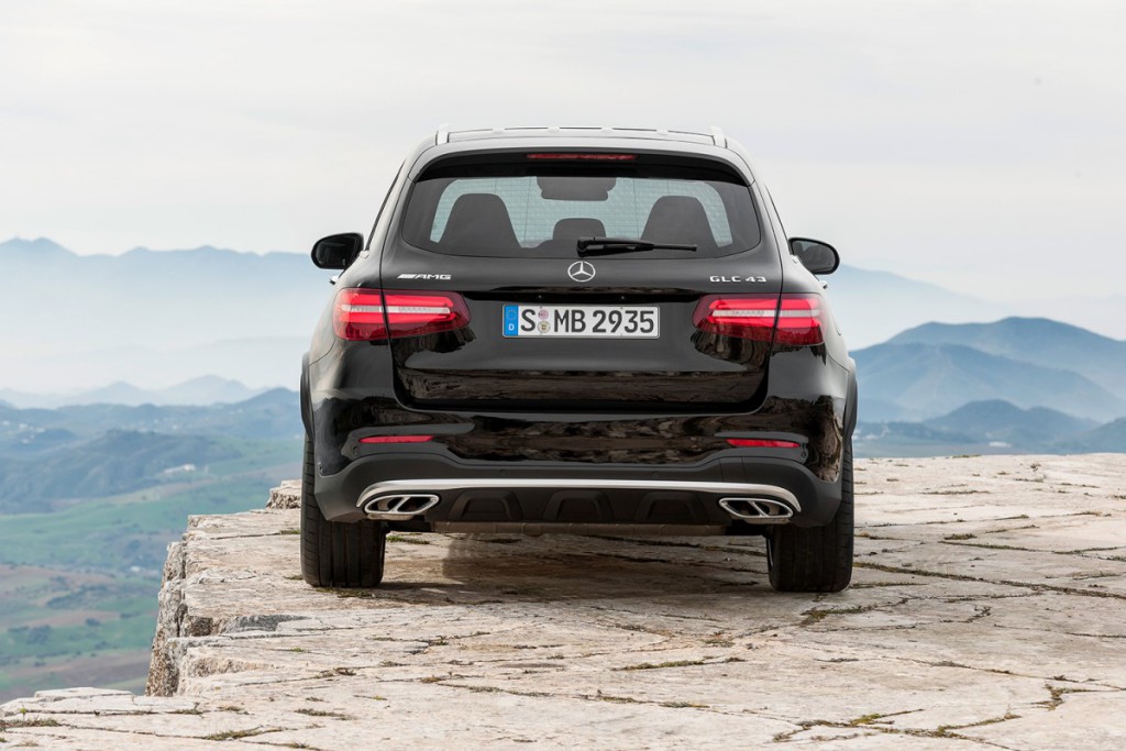 mercedes-amg-glc-43-4matic-mid-size-suv-04-1200x800